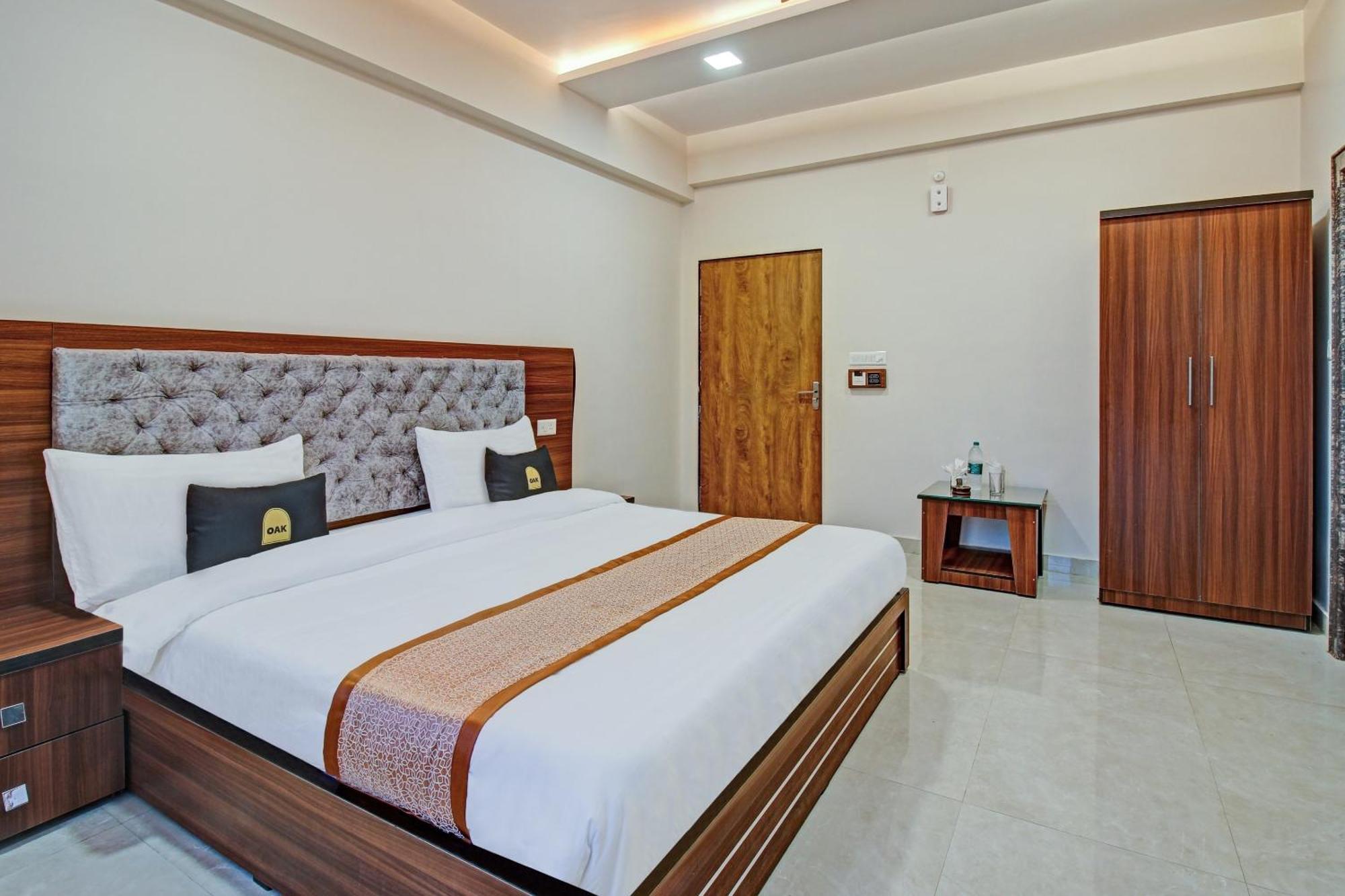 Townhouse Oak Vs Shivanya Lucknow Extérieur photo