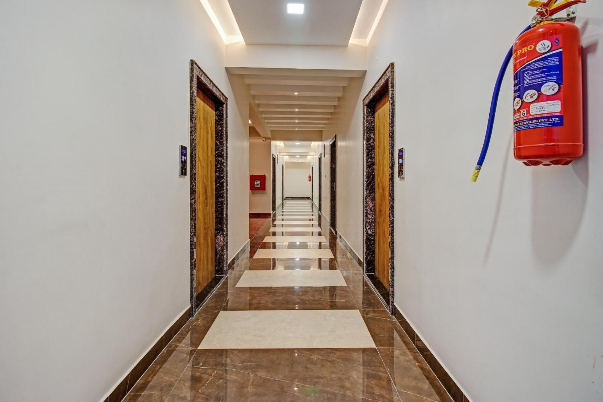 Townhouse Oak Vs Shivanya Lucknow Extérieur photo