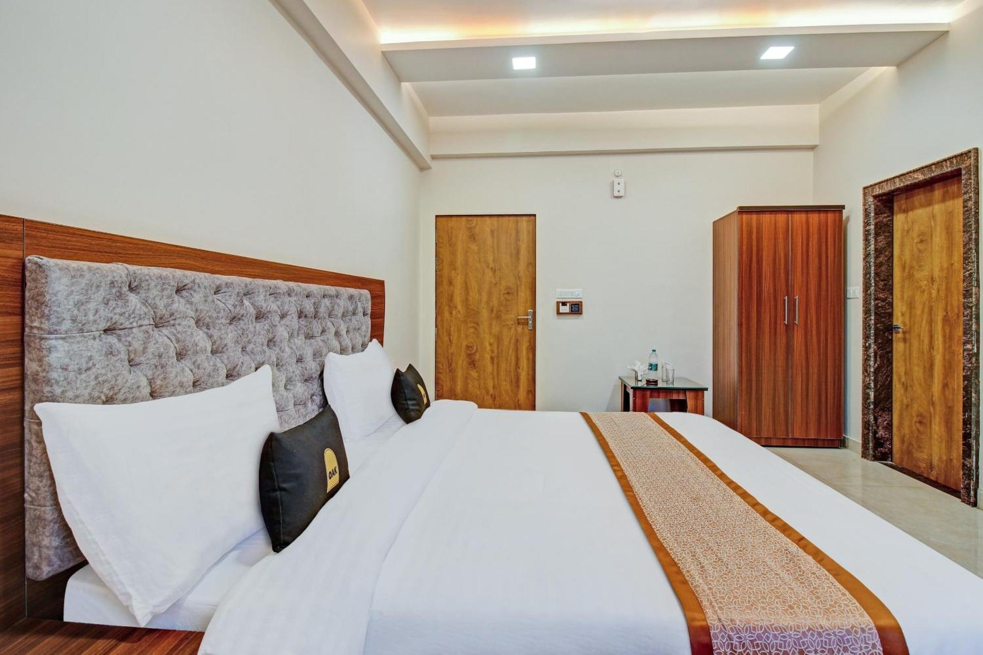 Townhouse Oak Vs Shivanya Lucknow Extérieur photo
