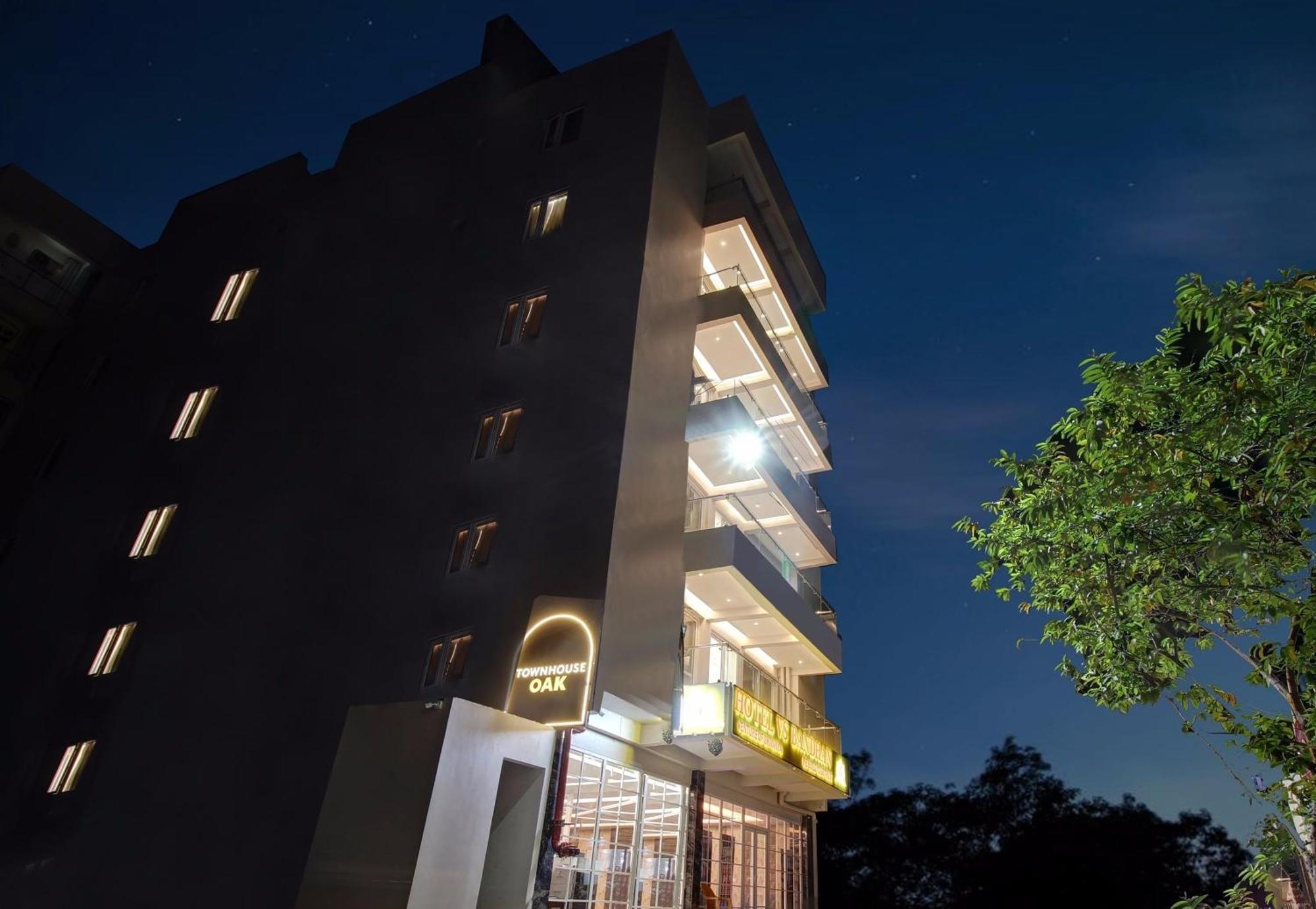 Townhouse Oak Vs Shivanya Lucknow Extérieur photo