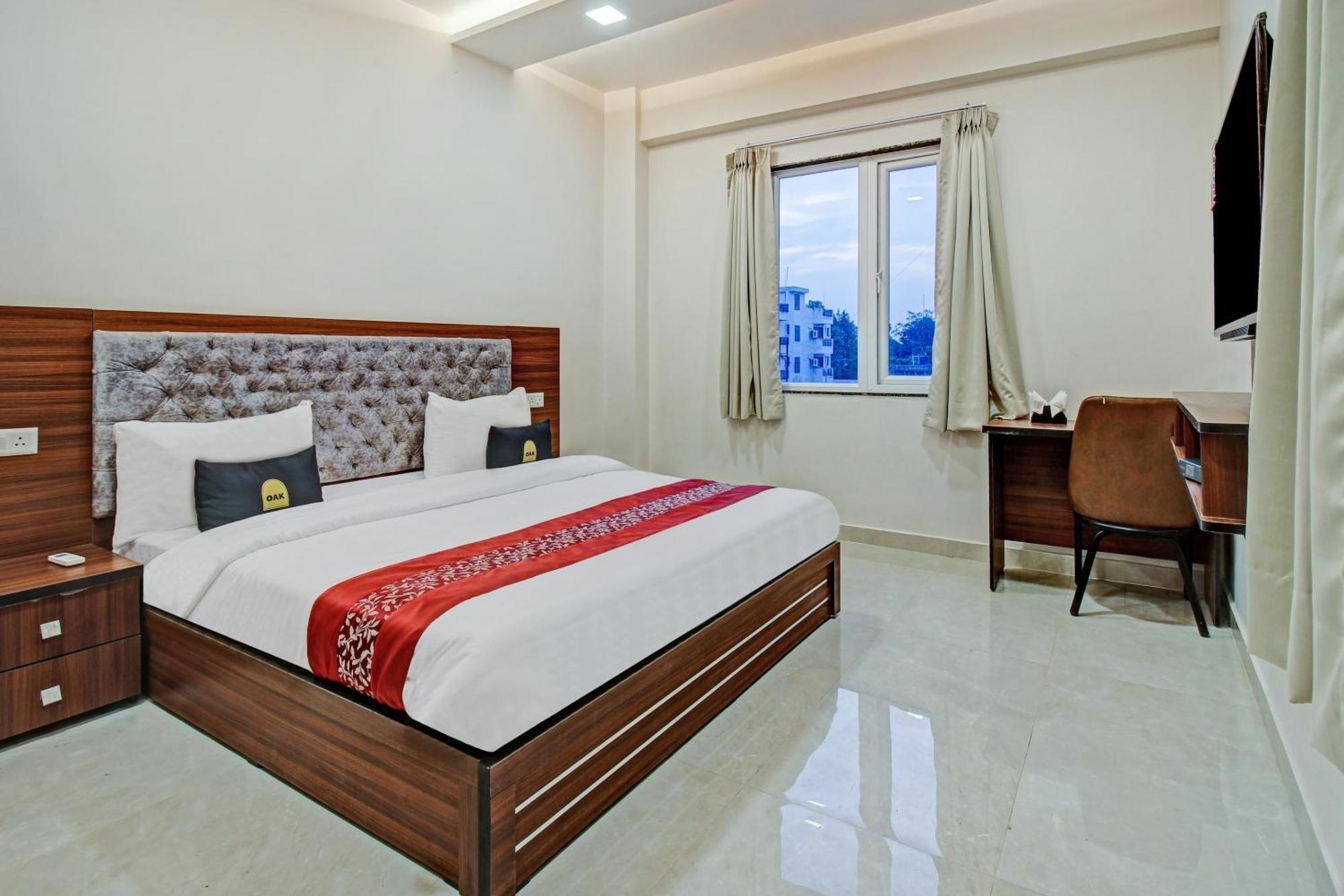 Townhouse Oak Vs Shivanya Lucknow Extérieur photo